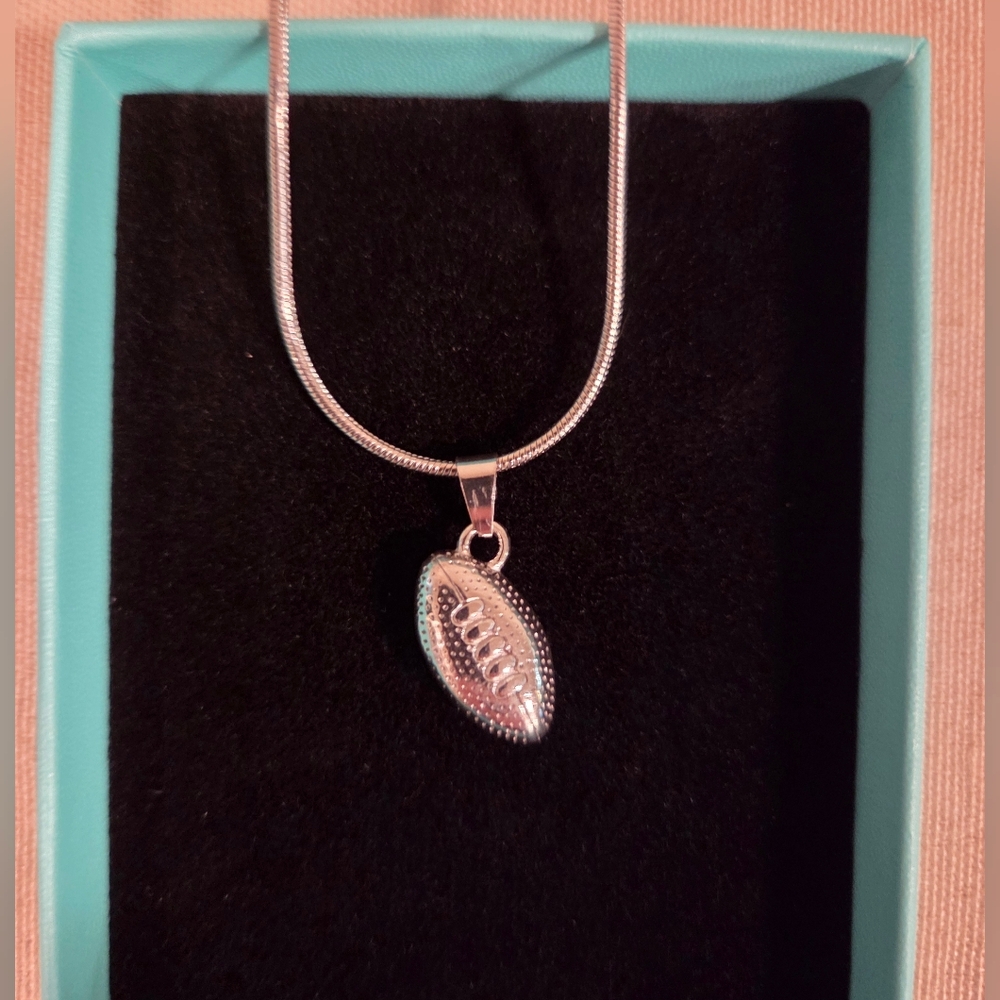 ELEGANT WOMEN'S FOOTBALL NECKLACE